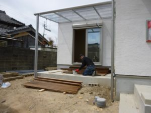 足場が外れました。外壁のぬりかべ