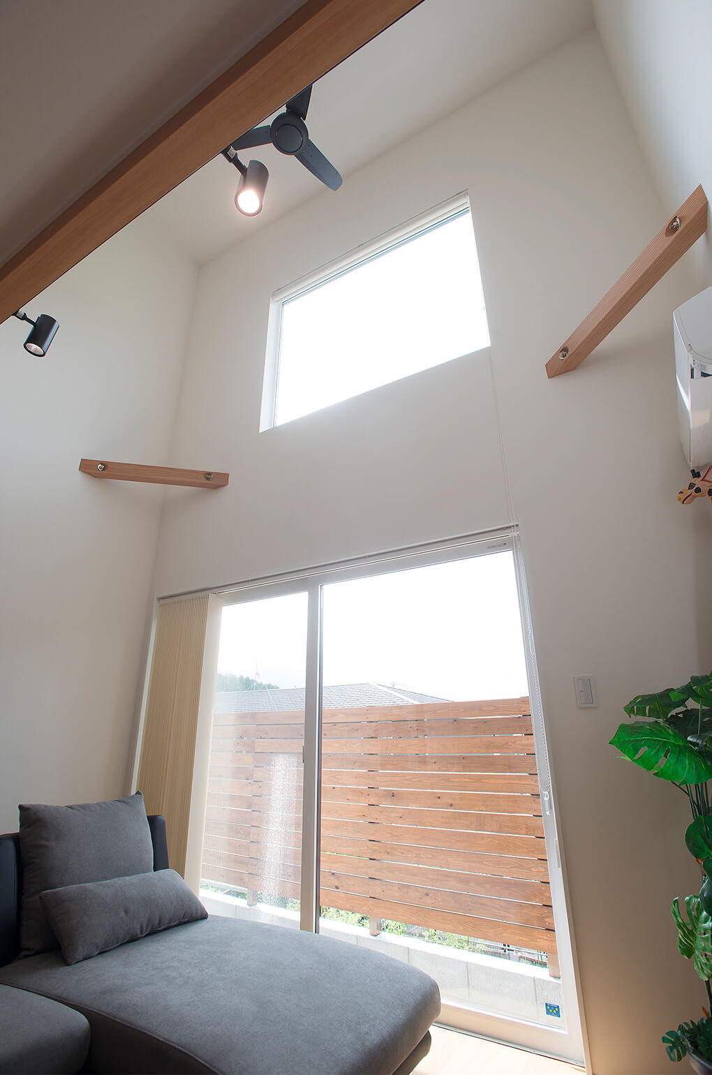 光と風の通り道をデザインした家