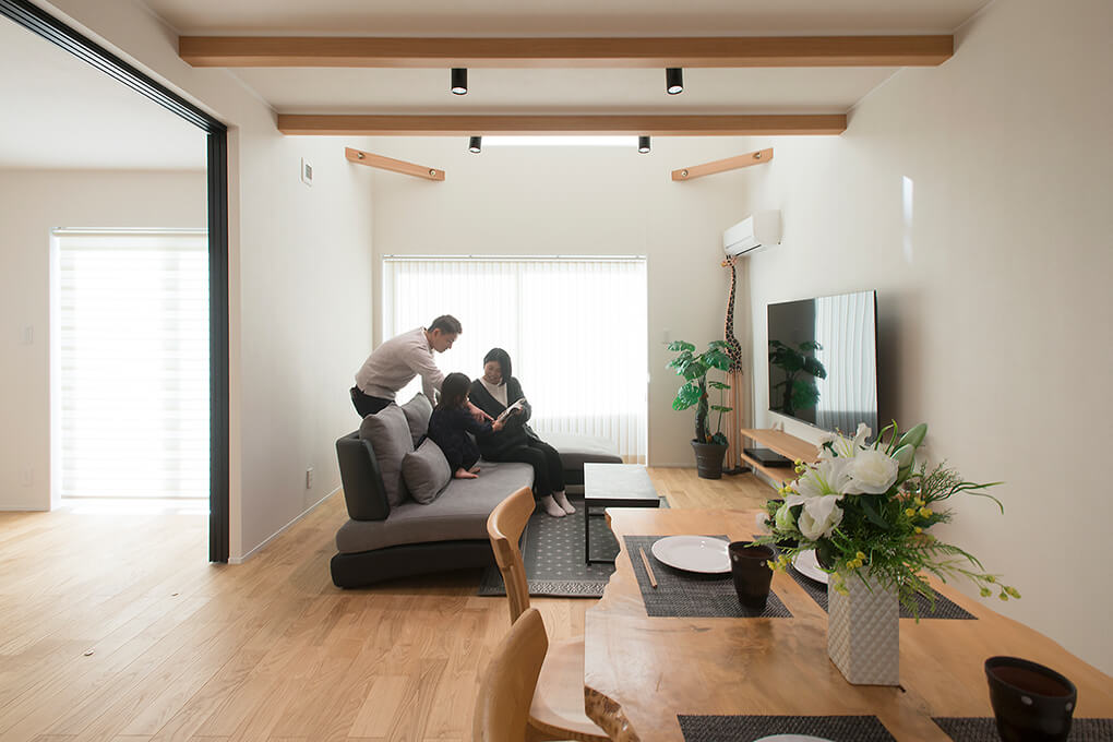 光と風の通り道をデザインした家